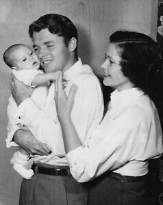 Pamela Archer and Audie Murphy with their kid
